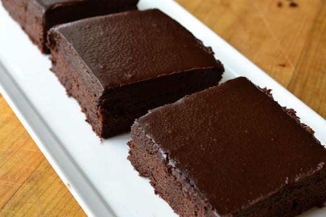 Irresistible Cold Chocolate Snack Cake: Your New Fridge Favorite